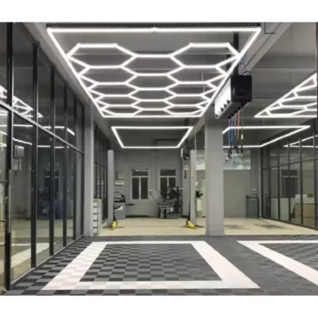 Aplică LED hexagonală AT Performance, 14 module, 672 W, 70.000 lumeni, 6500K alb rece