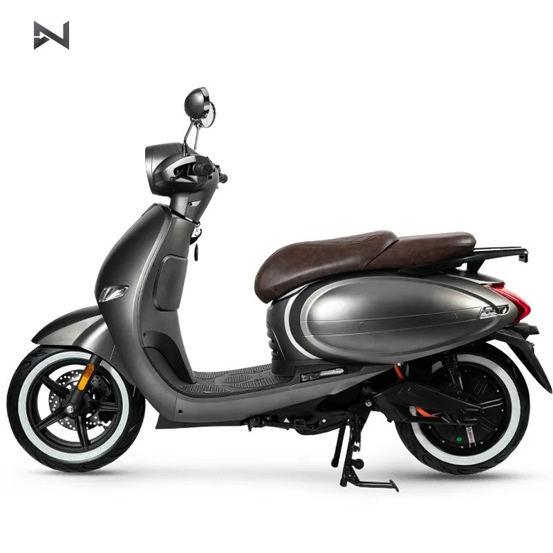 Scuter electric N-MOTO LX06, motor Bosch 2300 W, baterie 60V 32Ah, autonomie 60 km, frâne CBS, gri