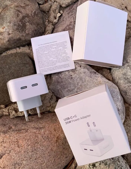 Adaptor de priză Tusy Store, 35 W, 2 porturi USB-C, alimentare 220 V, alb