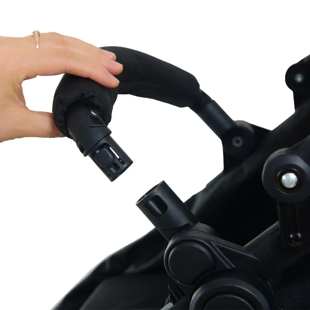 Cărucior 3 în 1 KIDOO – auto i-Size, landou, scaun sport și scoică auto. Suspensii, pliere rapidă, copertină extensibilă, centură 5 puncte. Ideal 0–36 luni. Sistem complet pentru părinți.